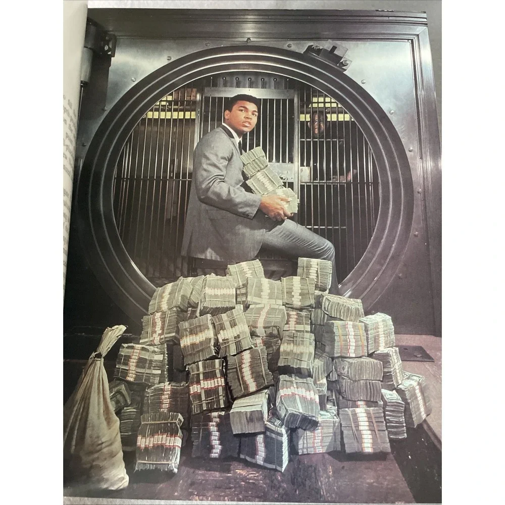 Muhammad Ali: A Portrait in Words and Photographs by‎ Wilfrid Sheed ** Read**